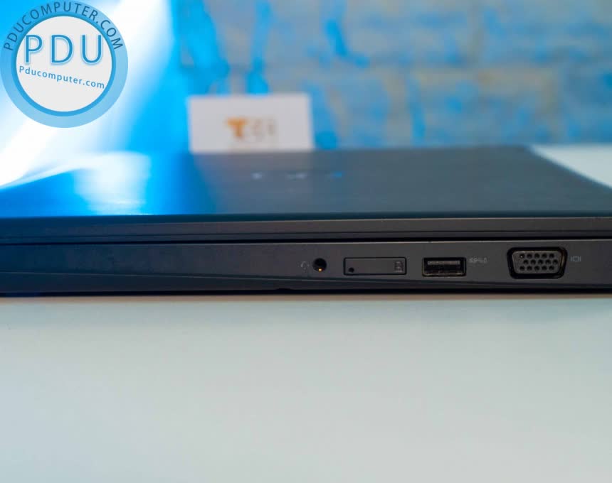 Dell Latitude E5580| i5-7300HQ | Ram 8GB| SSD 256GB| Card on| 15.6 inch Full HD