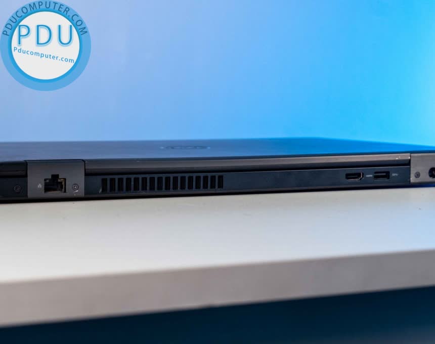 Dell Latitude E5580| i5-7300HQ | Ram 8GB| SSD 256GB| Card on| 15.6 inch Full HD