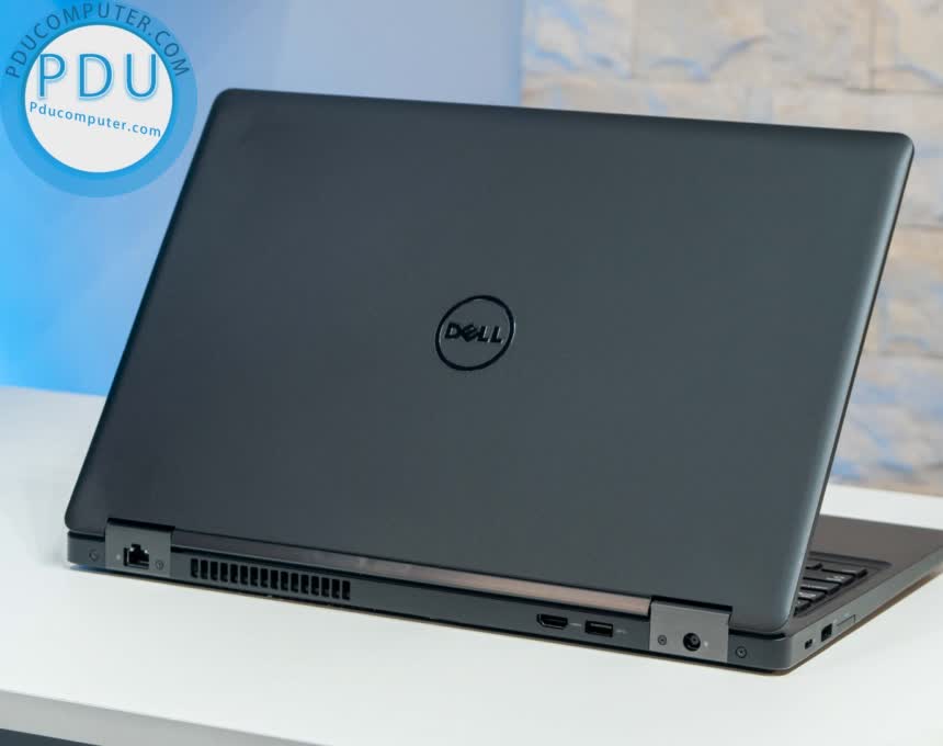Dell Precision 3520 15.6 inch Core i7 7700HQ / RAM 8GB / SSD 256GB / NVIDIA Quadro M620 GDDR5