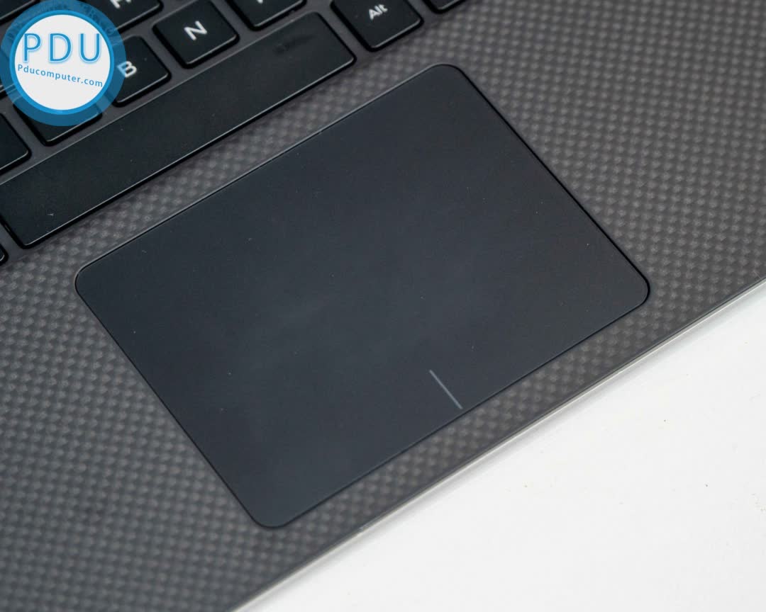 Dell Precision 5540 Core i7 9750H / RAM 16GB / SSD 512GB / NVIDIA Quadro T1000 / FHD