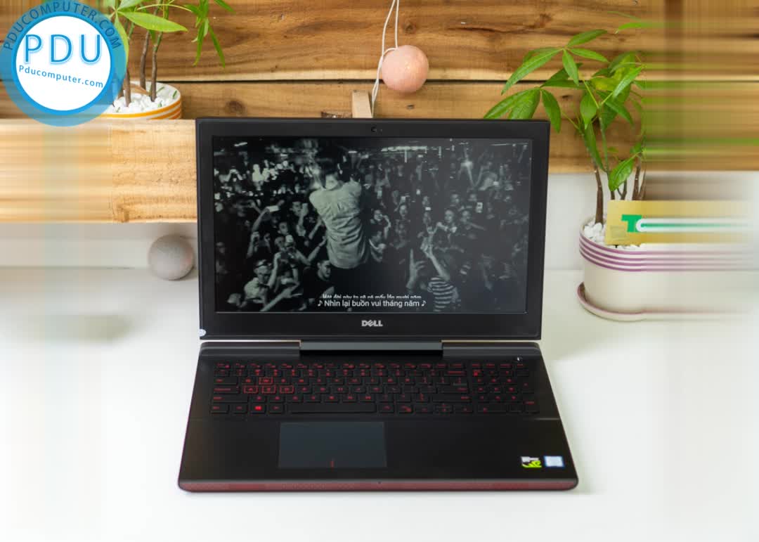 Laptop Cũ Dell Inspiron N7567 Core i7-7700HQ, RAM 8GB,HDD 500gb + SSD 128GB, VGA 4GB NVIDIA GeForce GTX 1050, 15.6 inch full HD 1920×1080)