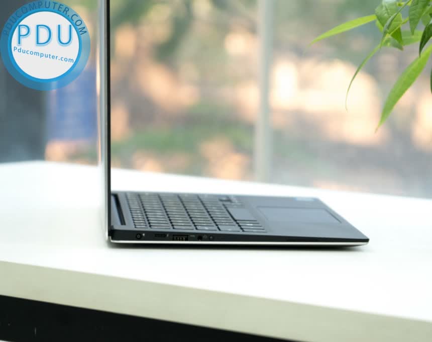 Laptop Cũ Dell XPS 13 9350 Likenew 98-99% | i5 6200U | RAM 4 GB | SSD 128 GB | Card on | Màn 13.3″ FullHD