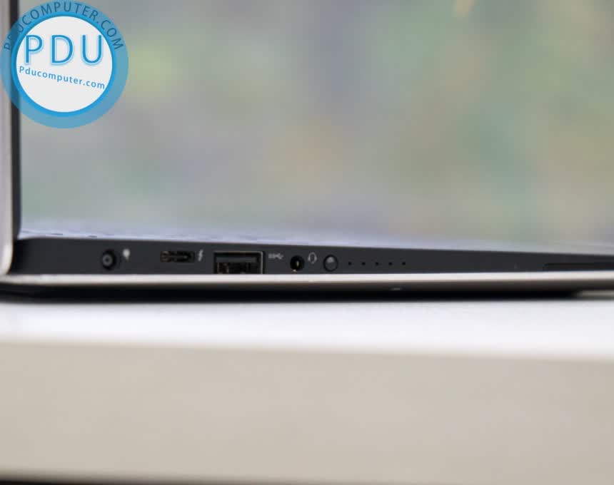 Laptop Cũ Dell XPS 13 9360 Likenew 98-99% |i7-7500U | Ram 8GB | SSD 256GB PCIe |13.3 inch Full HD (1920 x 1080)| Intel HD Graphics 620