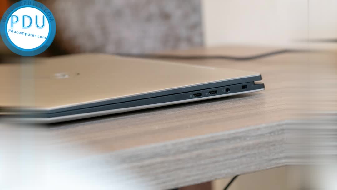 Laptop Cũ Dell XPS 15 9575 i7- 8705G| Ram 8GB| SSD 256GB| FHD IPS Touch