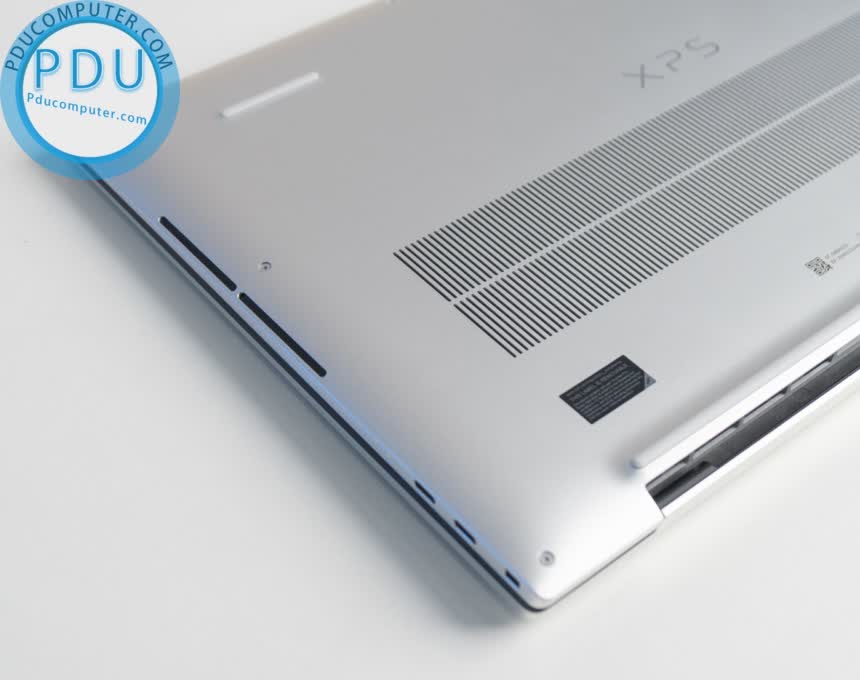 [ LIKE NEW ] Dell XPS 9700 (2020) 10th 17.3 inch Windown 10 Core i7 10750H / RAM 16GB / SSD 512GB / GTX 1650 Ti / FHD