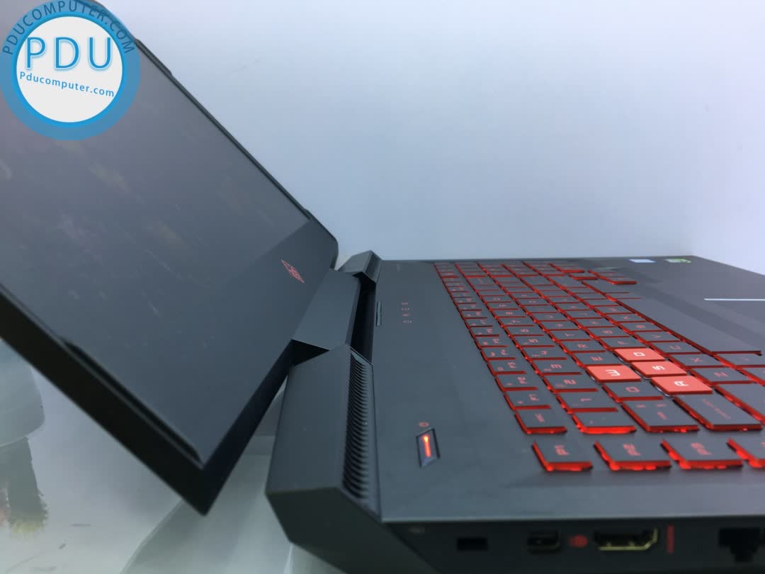 Laptop Cũ GAMING HP OMEN 17 2017 CORE I7 7700HQ/ RAM 16G/ SSD 128+HDD 1T/ GTX 1070 8G/ MÀN 17.3 FULL HD IPS