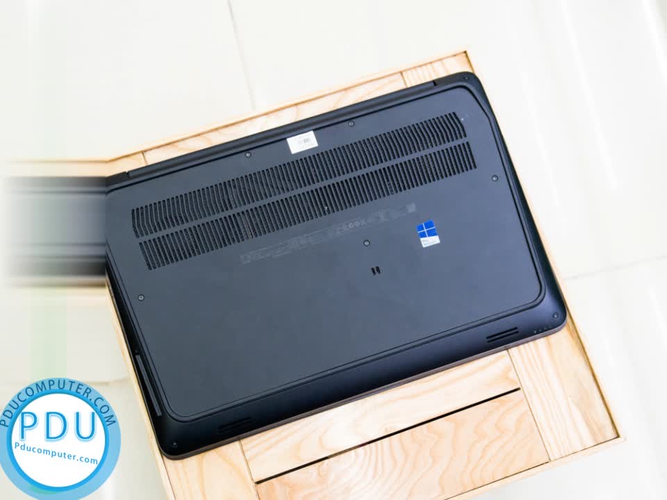 Laptop Cũ HP zbook 15 g3 Core i7 6820HQ/ RAM 8GB/ SSD 256GB/ 15.6″ FHD/ CARD NVIDIA QUADRO M1000M