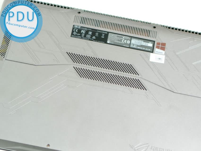 Asus ROG GL702VSK i7-7700HQ| Ram 16GB| HDD 1TB| FHD| GTX 1070 (8GB)