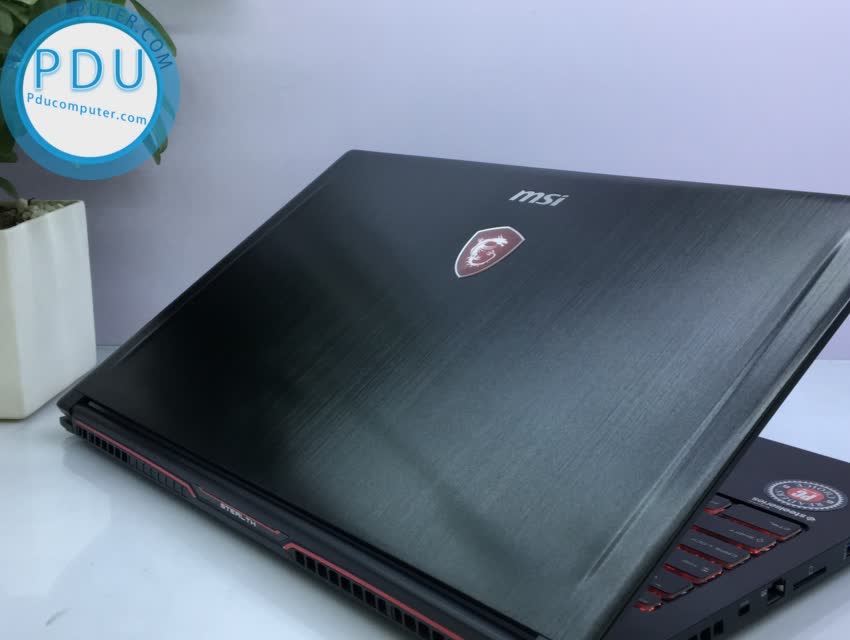 Laptop Cũ MSI GS63 7RF Stealth Pro Core i7-7700HQ, RAM 16GB, SSD 128+HDD 1TB, NVIDIA GeForce GTX 1060 (6GB), 15.6 inch Full HD