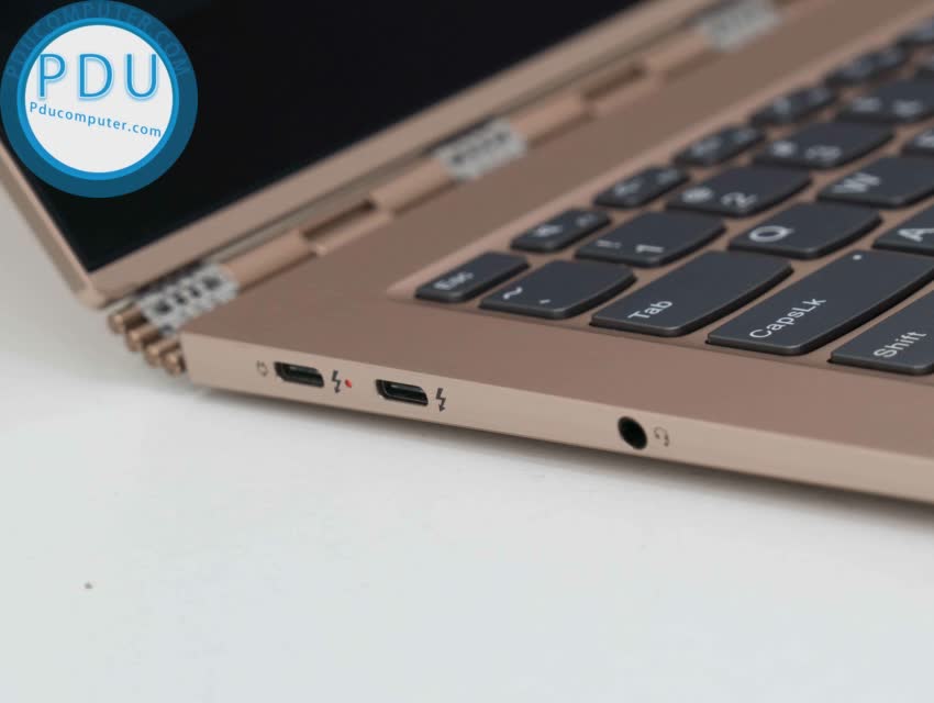 Laptop Lenovo Yoga 920 /i7 -8550U/ 16GB Ram/ 256GB SSD/ Card on/ FHD cảm ứng
