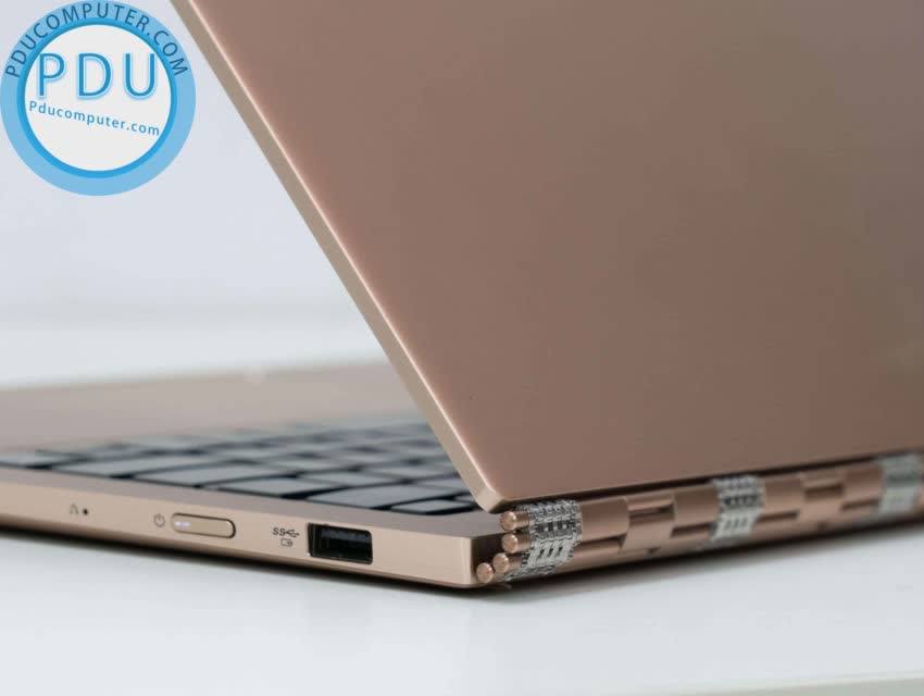 Laptop Lenovo Yoga 920 /i7 -8550U/ 16GB Ram/ 256GB SSD/ Card on/ FHD cảm ứng