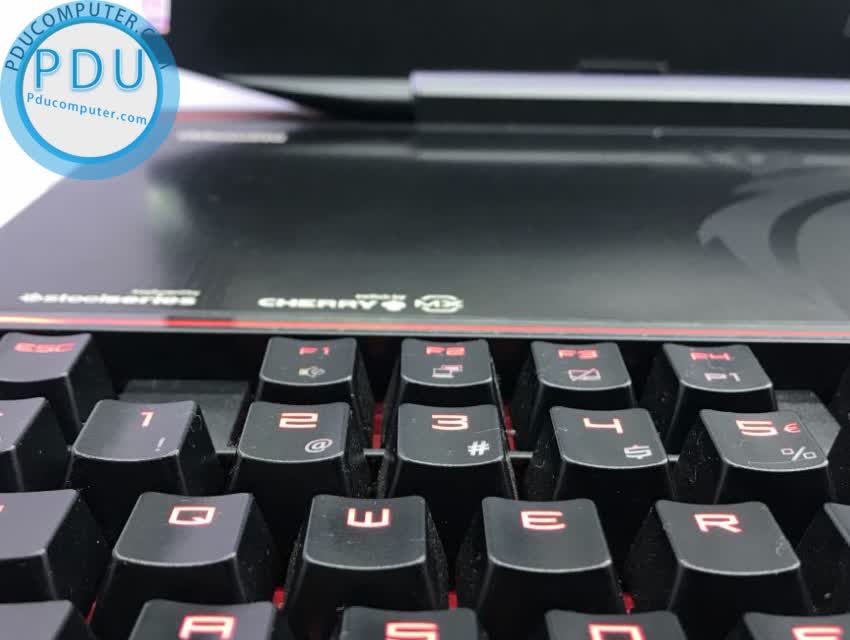 MSI GT80S Titan Core i7-6820HK | RAM 16GB | SSD M2 PCIE 256GB & HDD 1TB | Full HD | VGA 6GB NVIDIA GeForce GTX 970M