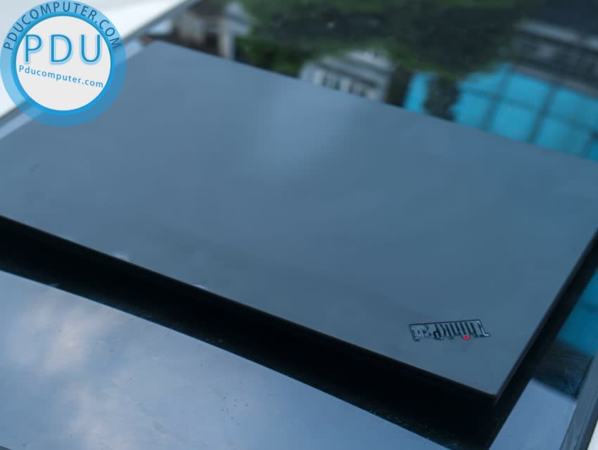 ThinkPad P1 (gen2) i7 9850H / RAM 16GB / SSD 512GB / Quadro T1000 15.6 Full HD