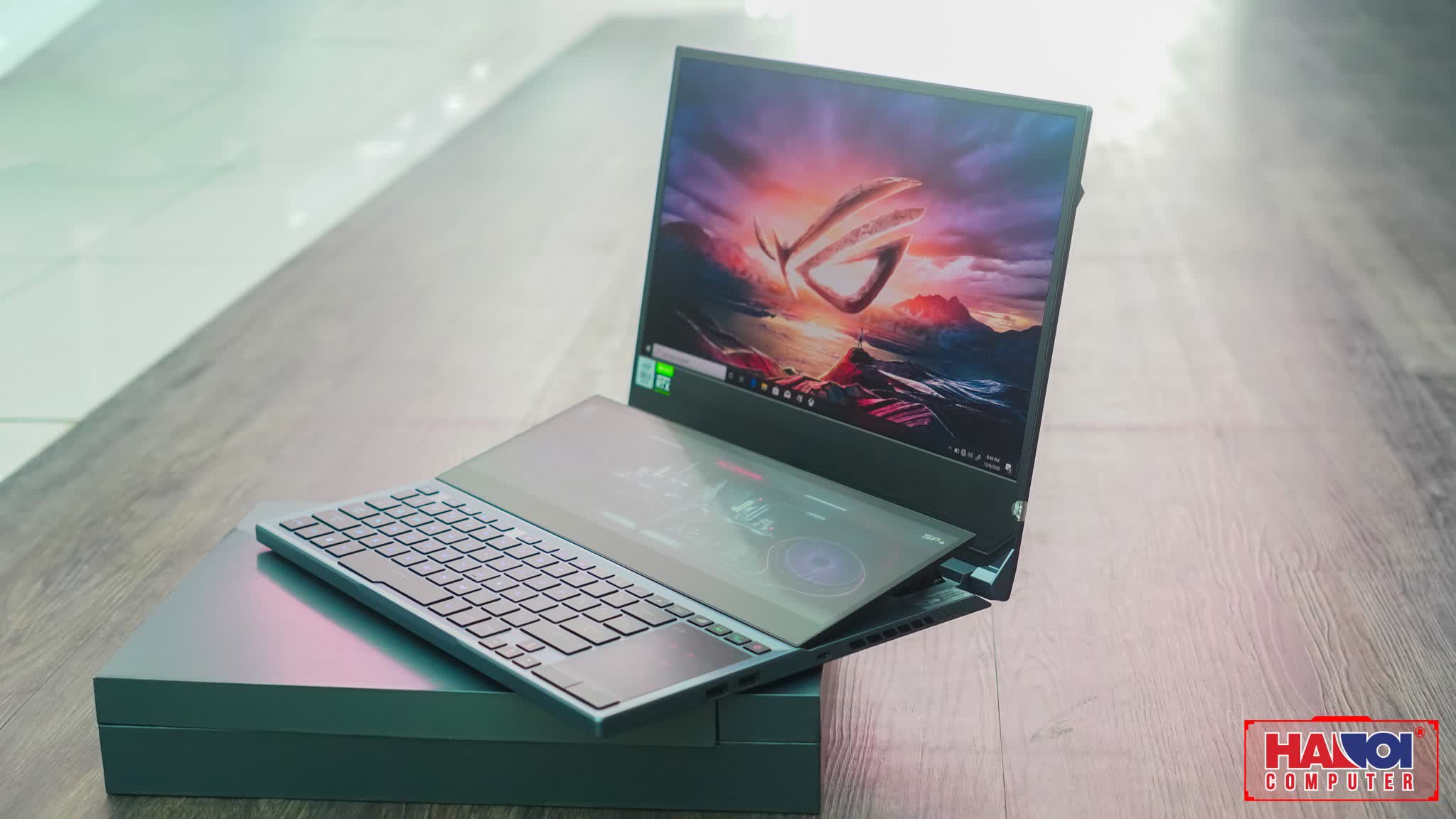 Laptop Asus Gaming ROG Zephyrus Duo GX550LXS-HC055R (i9 10980HK/32GB RAM/1TB HDD+1TB SSD/15.6 UHD/RTX2080 Super MaxQ 8GB/Win10/Balo/Chuột/Xám)
