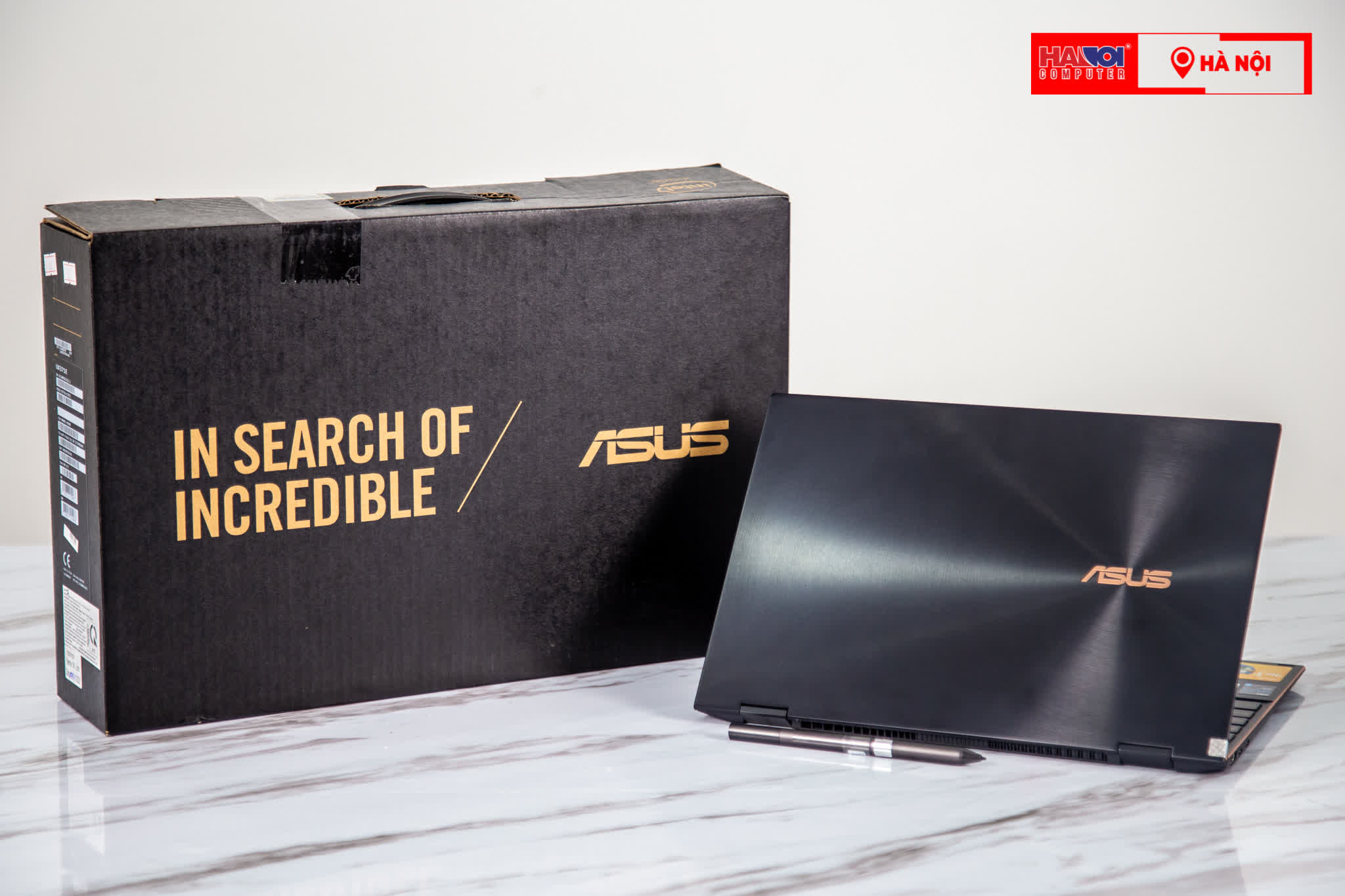 Laptop Asus ZenBook UX371EA-HL701TS (i7 1165G7/16GB RAM/1TB SSD/13.3 4K Oled Cảm ứng/Win10/Bút/Túi/Đen)