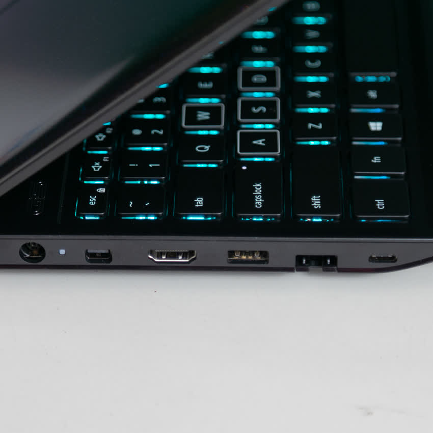 Laptop Dell Gaming G5 15 5500 (70225486) (i7 10750H/8GB RAM/ 512GB SSD /15.6 inch FHD 144Hz/RTX2060 6G/Win10/Đen (2020)