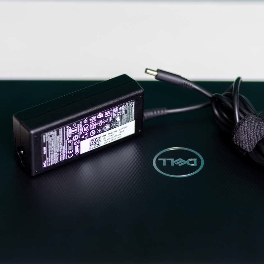 Laptop Dell Inspiron 3593 (70205743) (i5 1035G1/4GB Ram/256GB SSD/MX230 2G/15.6 inch FHD/Win10/Đen)