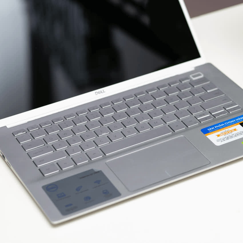 Laptop Dell Inspiron 7490 (6RKVN1) (i7 10510U/16GB RAM/512GB SSD/14 inch FHD/MX250 2GB/Win 10/Bạc)