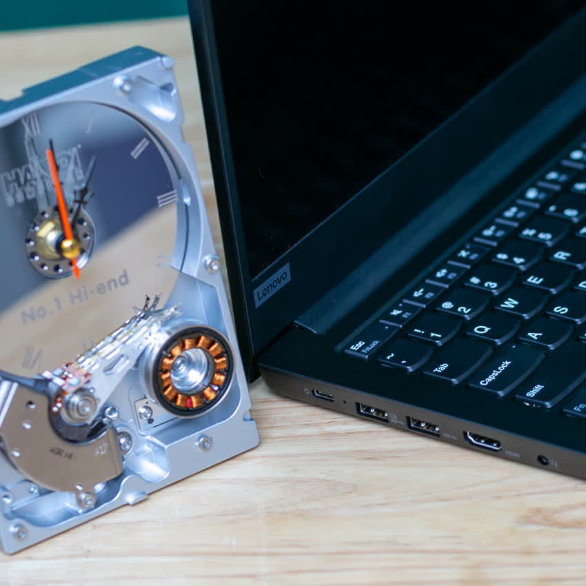 Laptop Lenovo Thinkpad E14 (20RAS01000) (i5 10210U/4GB RAM/256GB SSD/14 FHD/Dos/Đen)