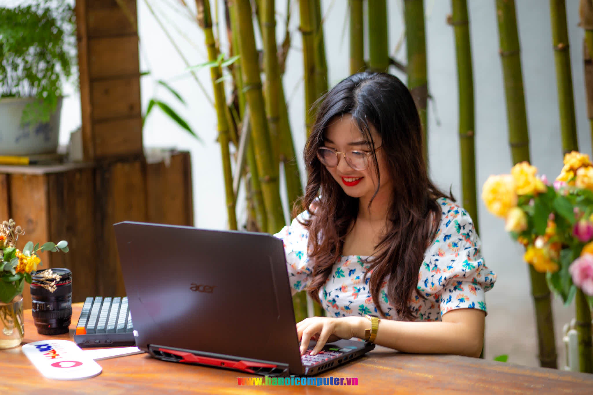 Laptop Acer Gaming Nitro 5 AN515-44-R9JM (NH.Q9MSV.003) (Ryzen 5 4600H/8GB RAM/512GB SSD/GTX1650 4G/15.6 inch FHD 144Hz/Win 10/Đen) (2021)