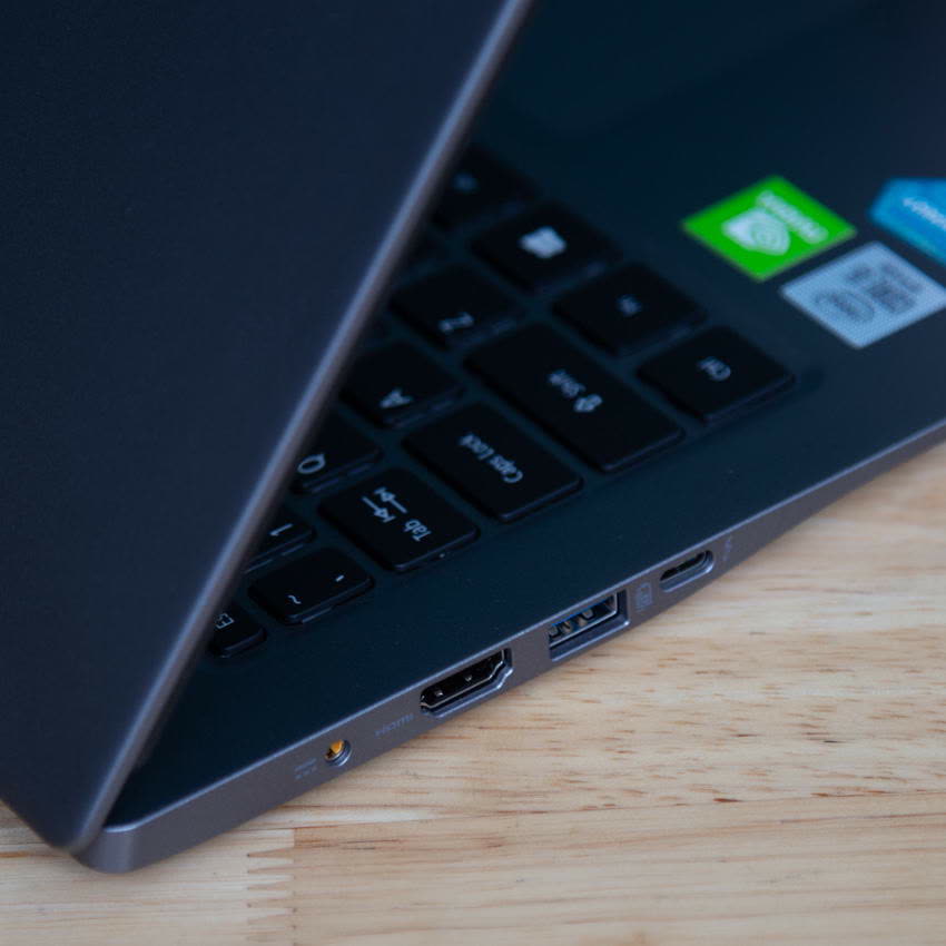 Laptop Acer Swift SF314-56G-78QS (NX.HAQSV.001) (i7 8565U/8GB RAM/512GB SSD/MX250 2GB/14 inch FHD/Win 10/Bạc)