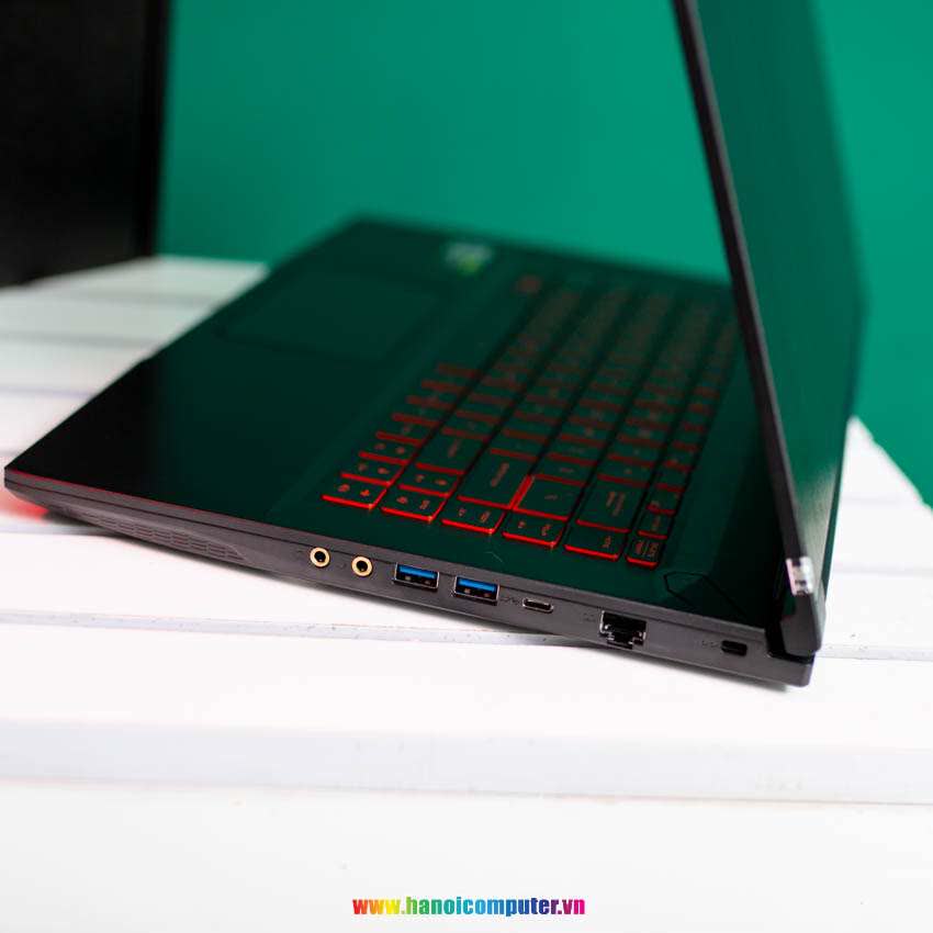 Laptop MSI Gaming GF63 Thin 10SCXR (074VN) (i7 10750H/ 8GB RAM/512GB SSD/GTX1650 4G MaxQ/15.6 inch FHD/Win 10)