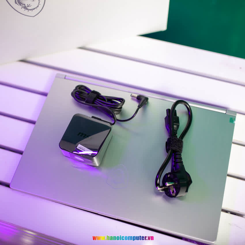 Laptop MSI Modern 14 A10M (1053VN) (i5 10210U/4GB RAM/256GB SSD/14.0 inch FHD IPS/Win10/Bạc)