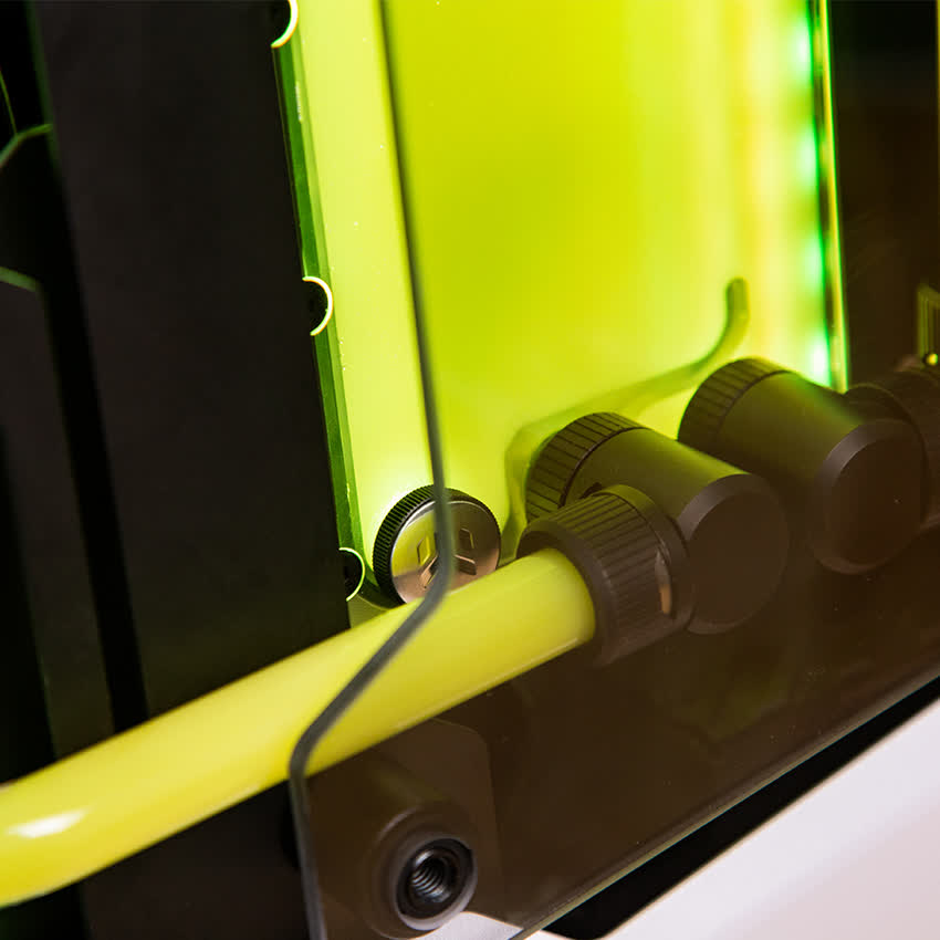 PC ENTHUSIAST GAMING LIMITED 005 (I9 10900K/Z490/64GB RAM/500GB SSD/RTX2080TI/850W/WATERCOOLING EK/RGB)