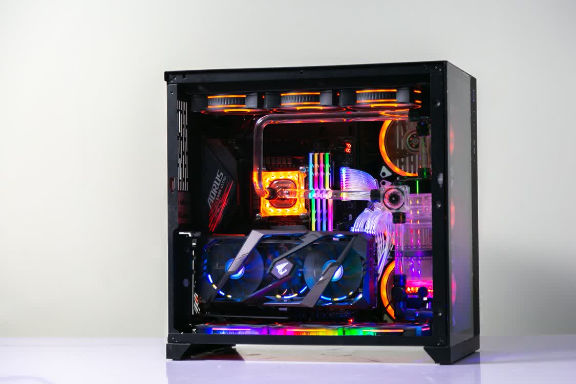 PC ENTHUSIAST GAMING PLATINUM 01 (i7 10700K/Z490/32GB RAM/500GB SSD/RTX 2080 SUPER/850W/WATERCOOLING EK/RGB)