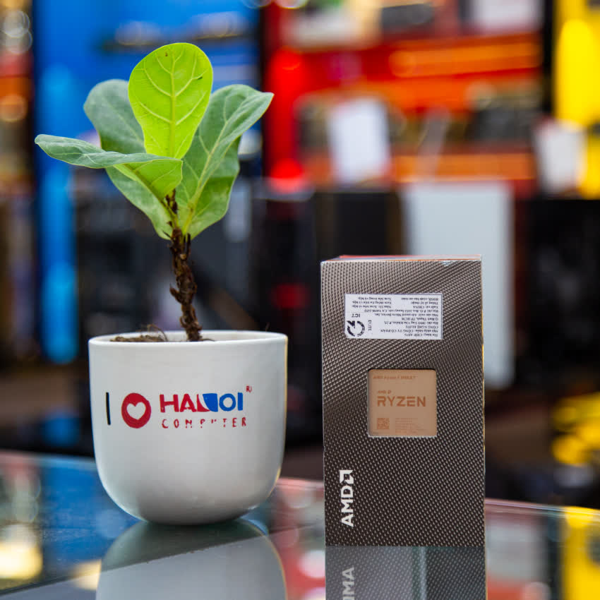 CPU AMD Ryzen 9 3900XT (3.8 GHz turbo upto 4.7GHz / 70MB / 12 Cores, 24 Threads / 105W / Socket AM4)