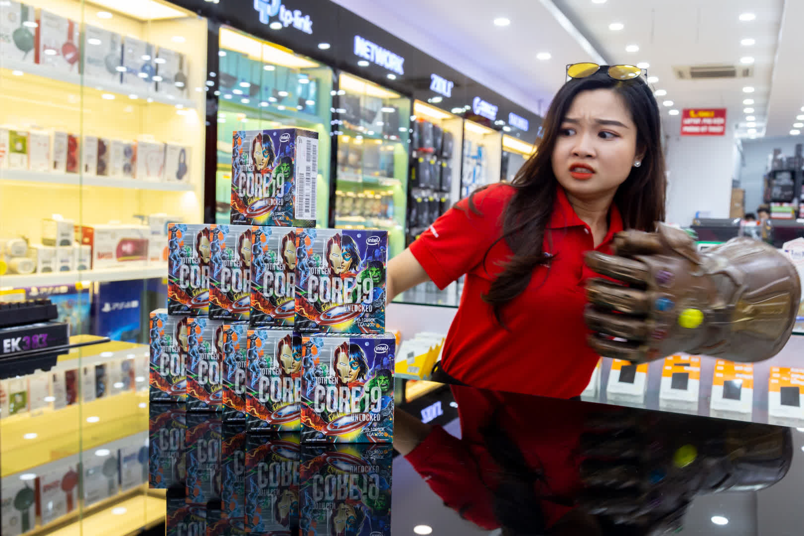 CPU Intel Core i9-10850K Avengers Edition (3.6GHz turbo up to 5.2GHz, 10 nhân 20 luồng, 20MB Cache, 95W) - Socket Intel LGA 1200