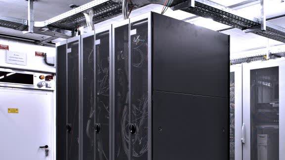 CPU Intel Xeon Bronze 3104 (1.7GHz, 6 nhân, 6 luồng, 8.25MB Cache, 85W) - Socket Intel LGA 3647