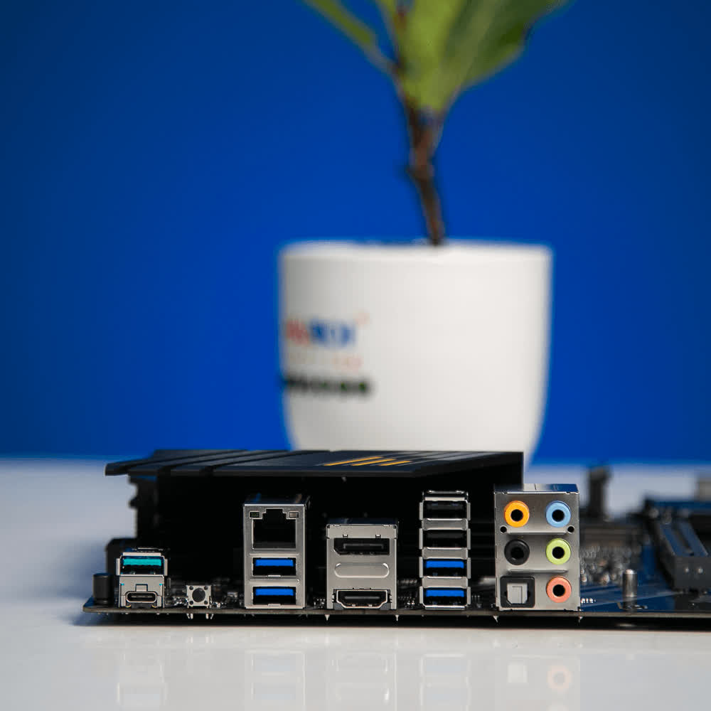 Mainboard ASUS TUF GAMING B550-PLUS (AMD B550, Socket AM4, ATX, 4 khe RAM DRR4)