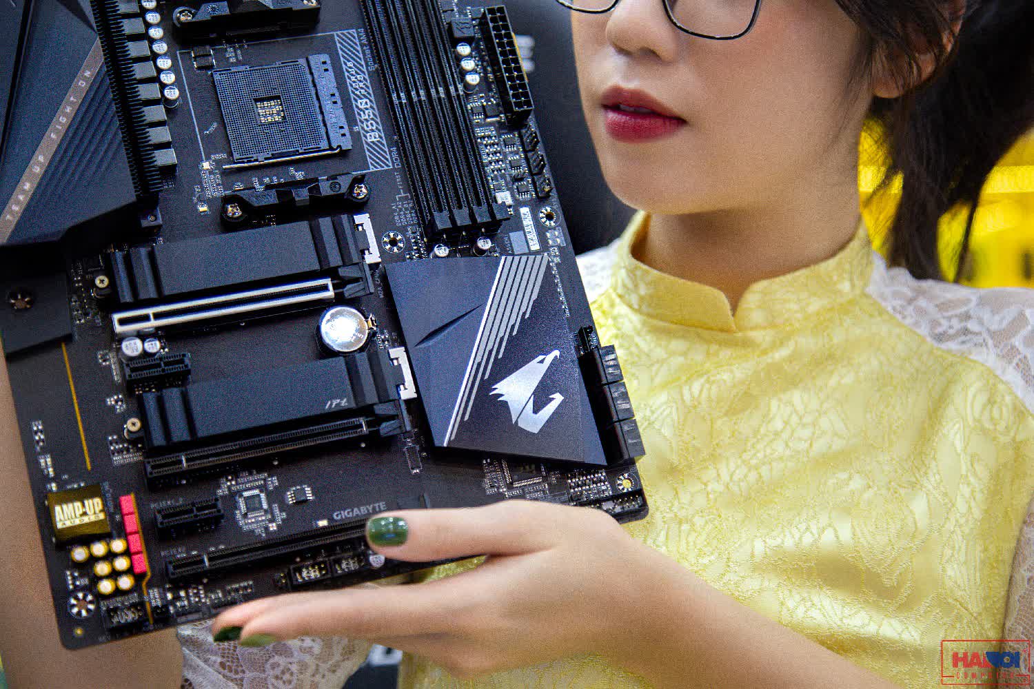 Mainboard Gigabyte B550 AORUS PRO (AMD B550, Socket AM4, ATX, 4 khe RAM DDR4)