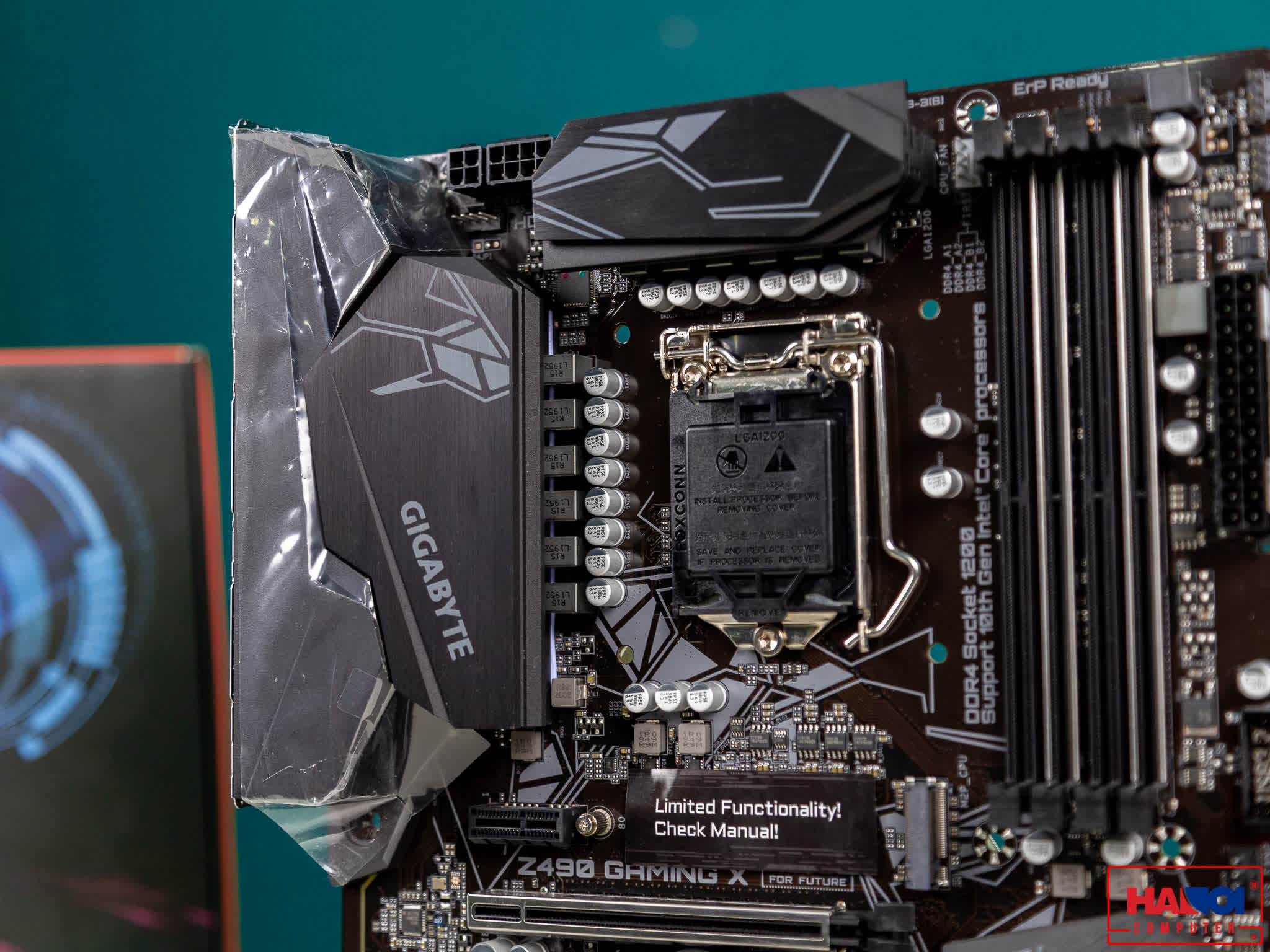 Mainboard GIGABYTE Z490 GAMING X (Intel Z490, Socket 1200, ATX, 4 khe RAM DDR4)