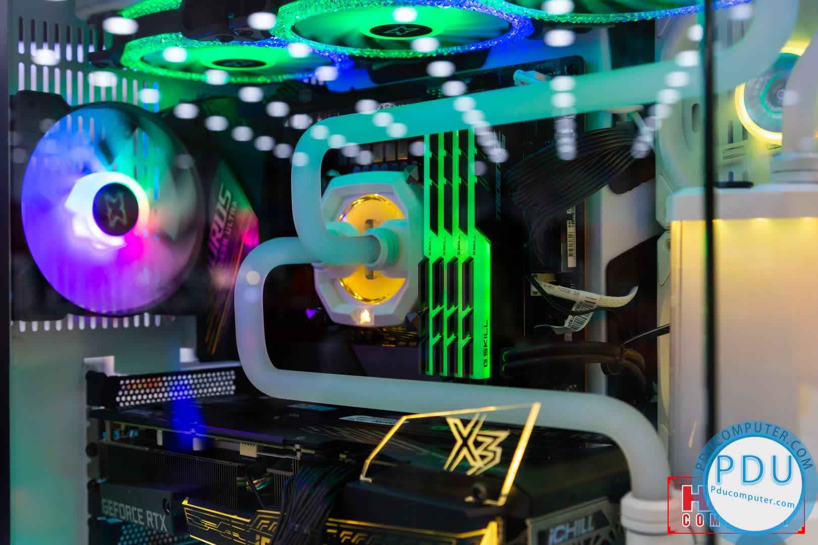 Vỏ Case Xigmatek Aquarius Plus (Mid-Tower /Màu Trắng)