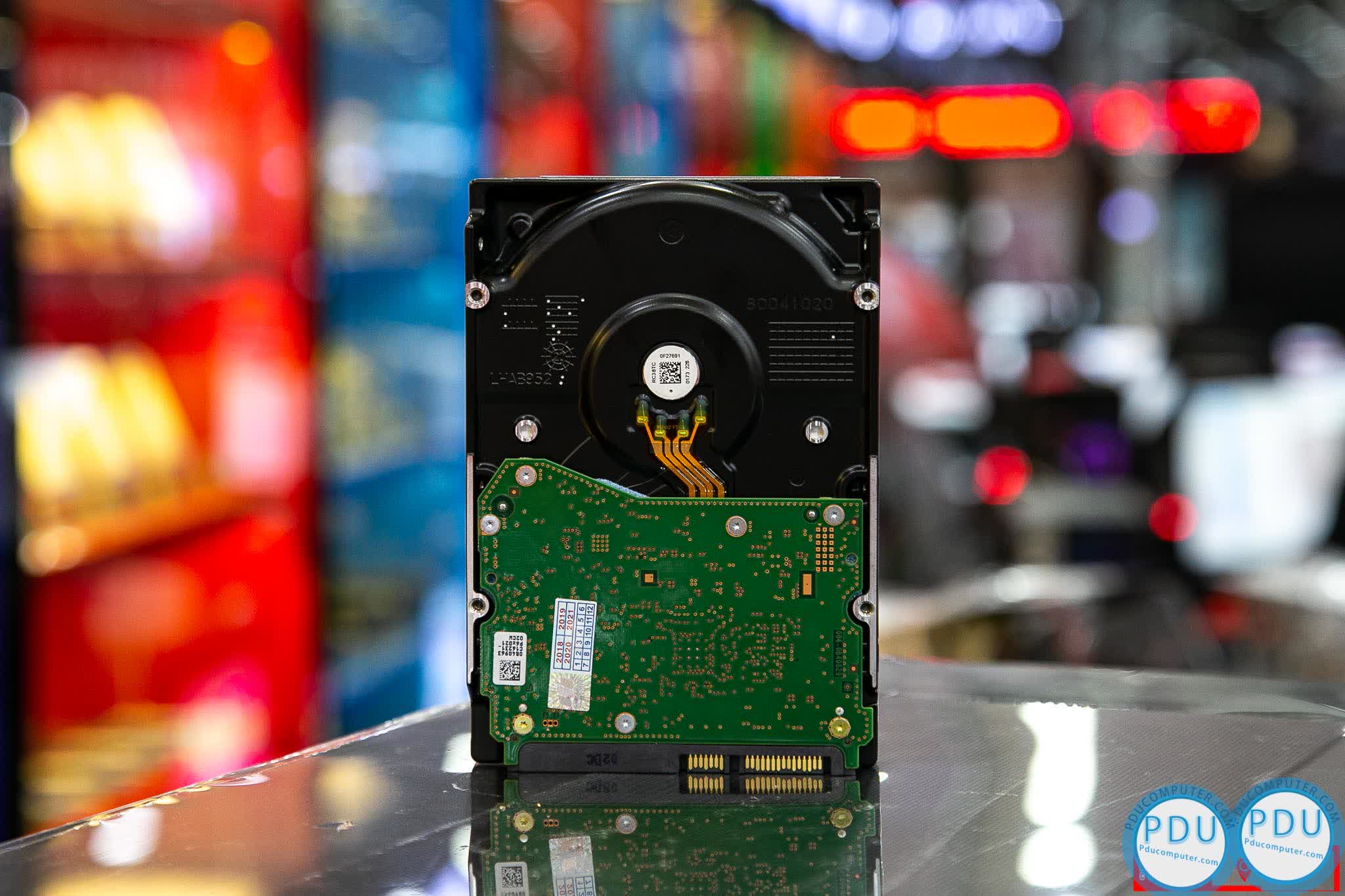 Ổ cứng HDD Western Enterprise Ultrastar DC HC510 10TB 3.5 inch SATA3 6GB/s 7200RPM, 256MB Cache - (HUH721010ALE604)