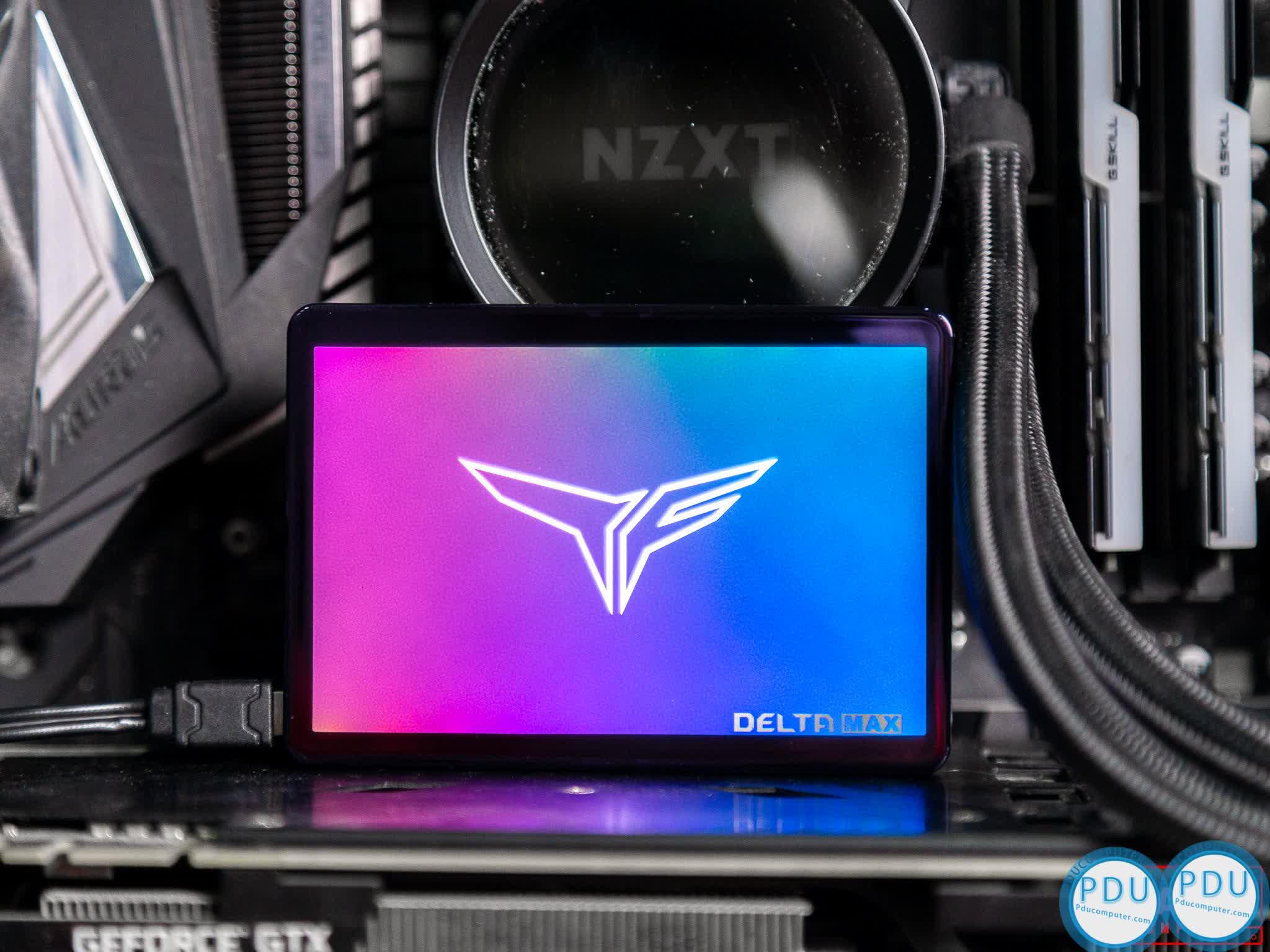 Ổ cứng SSD Team T-Force Delta Max RGB 250GB 2.5 inch SATA3 (Đọc 560MB/s - Ghi 500MB/s) - (T253TM250G3C302)