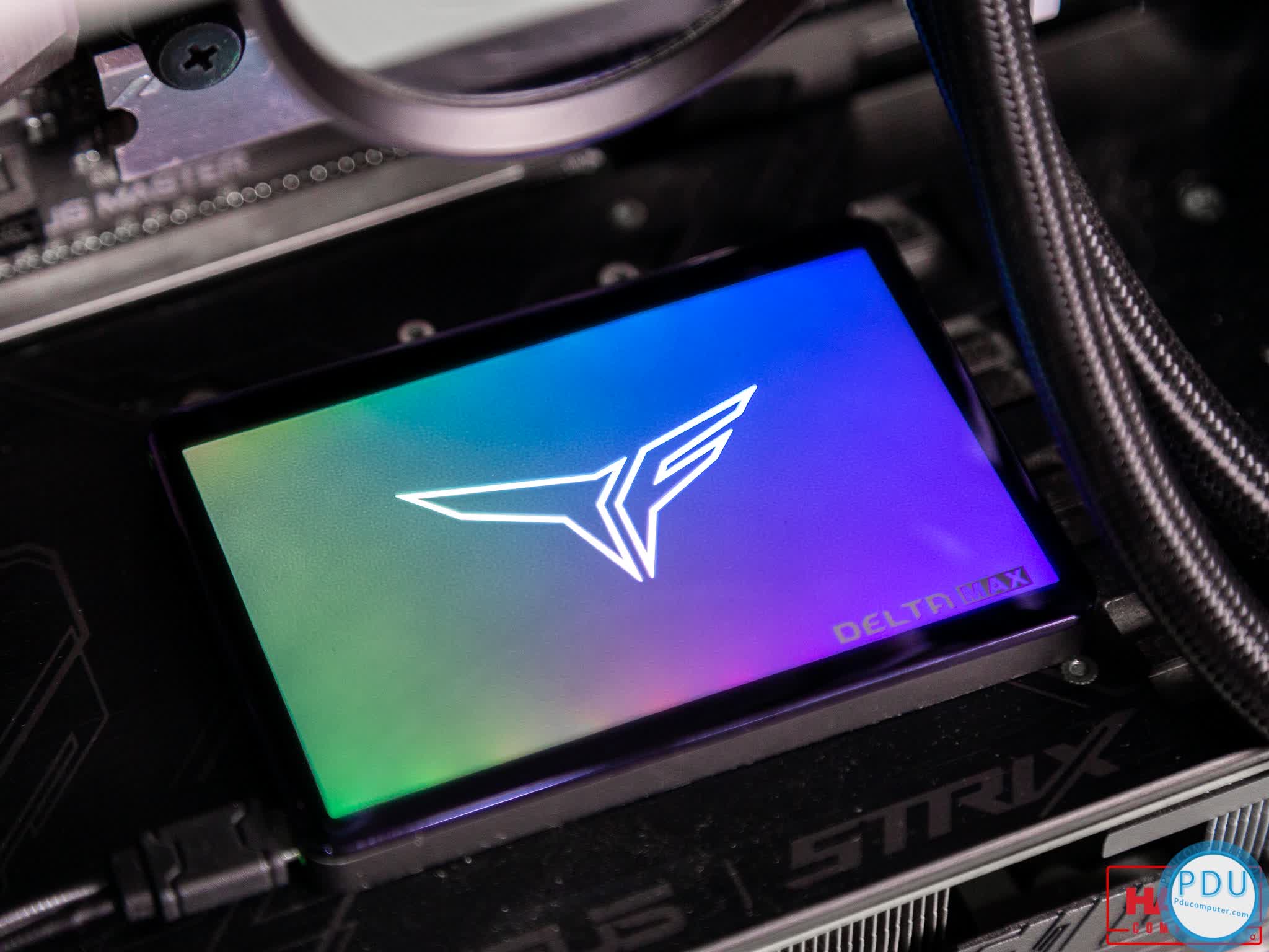 Ổ cứng SSD Team T-Force Delta Max RGB 250GB 2.5 inch SATA3 (Đọc 560MB/s - Ghi 500MB/s) - (T253TM250G3C302)