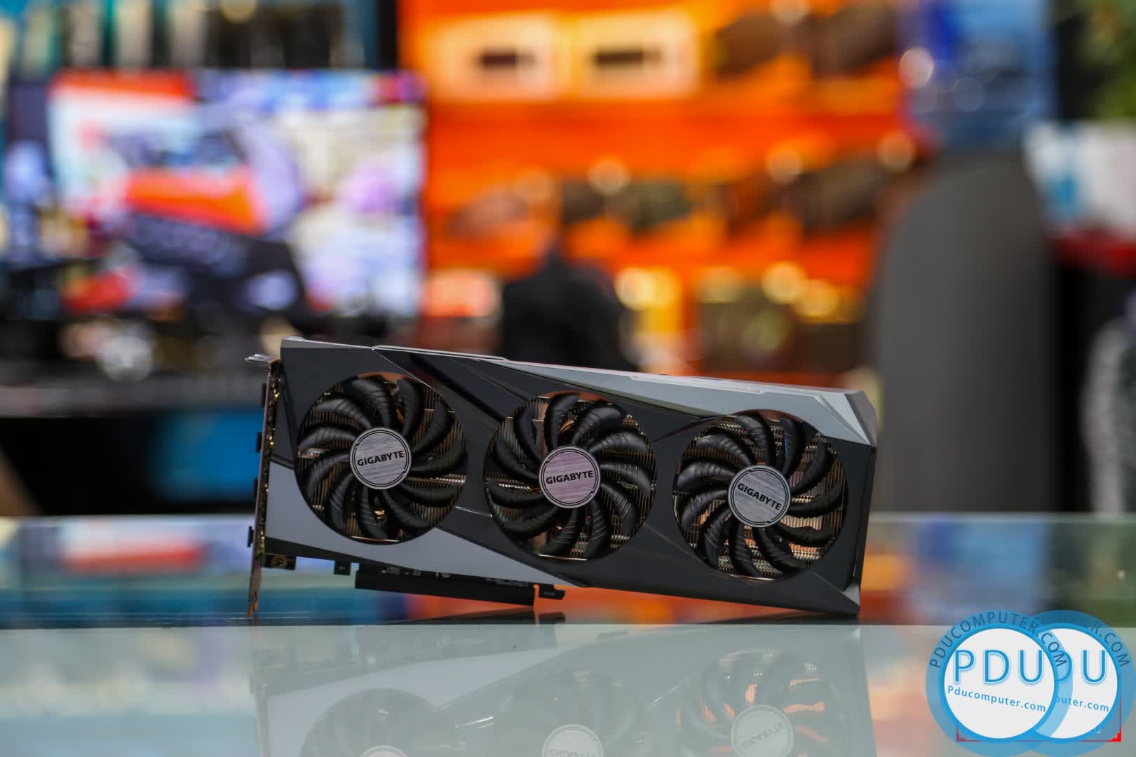 Card màn hình Gigabyte RTX 3060 Ti GAMING OC (8GB GDD6, 256-bit, HDMI +DP, 1x8-pin, 1x6-pin)