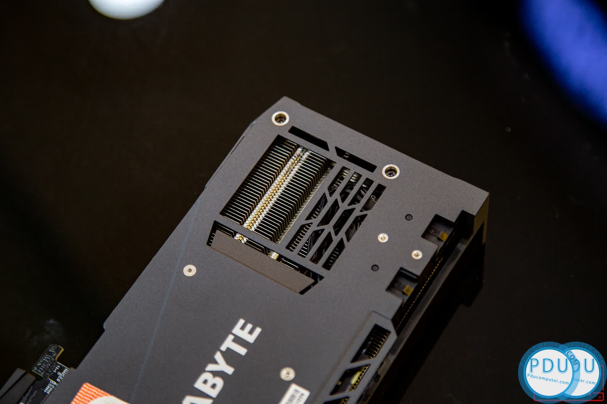 Card màn hình Gigabyte RTX 3070 EAGLE OC - 8GD (8GB GDD6, 256-bit, HDMI +DP, 1x8-pin+6x1-pin)