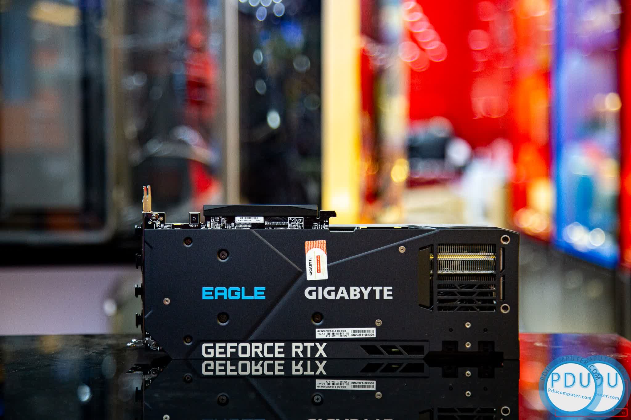 Card màn hình Gigabyte RTX 3070 EAGLE OC - 8GD (8GB GDD6, 256-bit, HDMI +DP, 1x8-pin+6x1-pin)