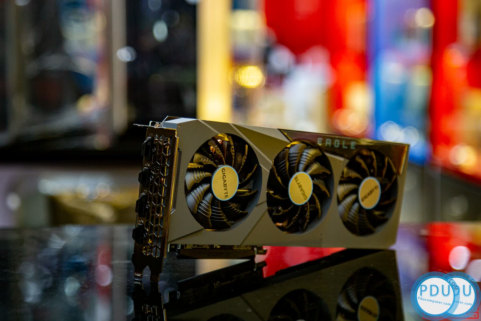 Card màn hình Gigabyte RTX 3070 EAGLE OC - 8GD (8GB GDD6, 256-bit, HDMI +DP, 1x8-pin+6x1-pin)