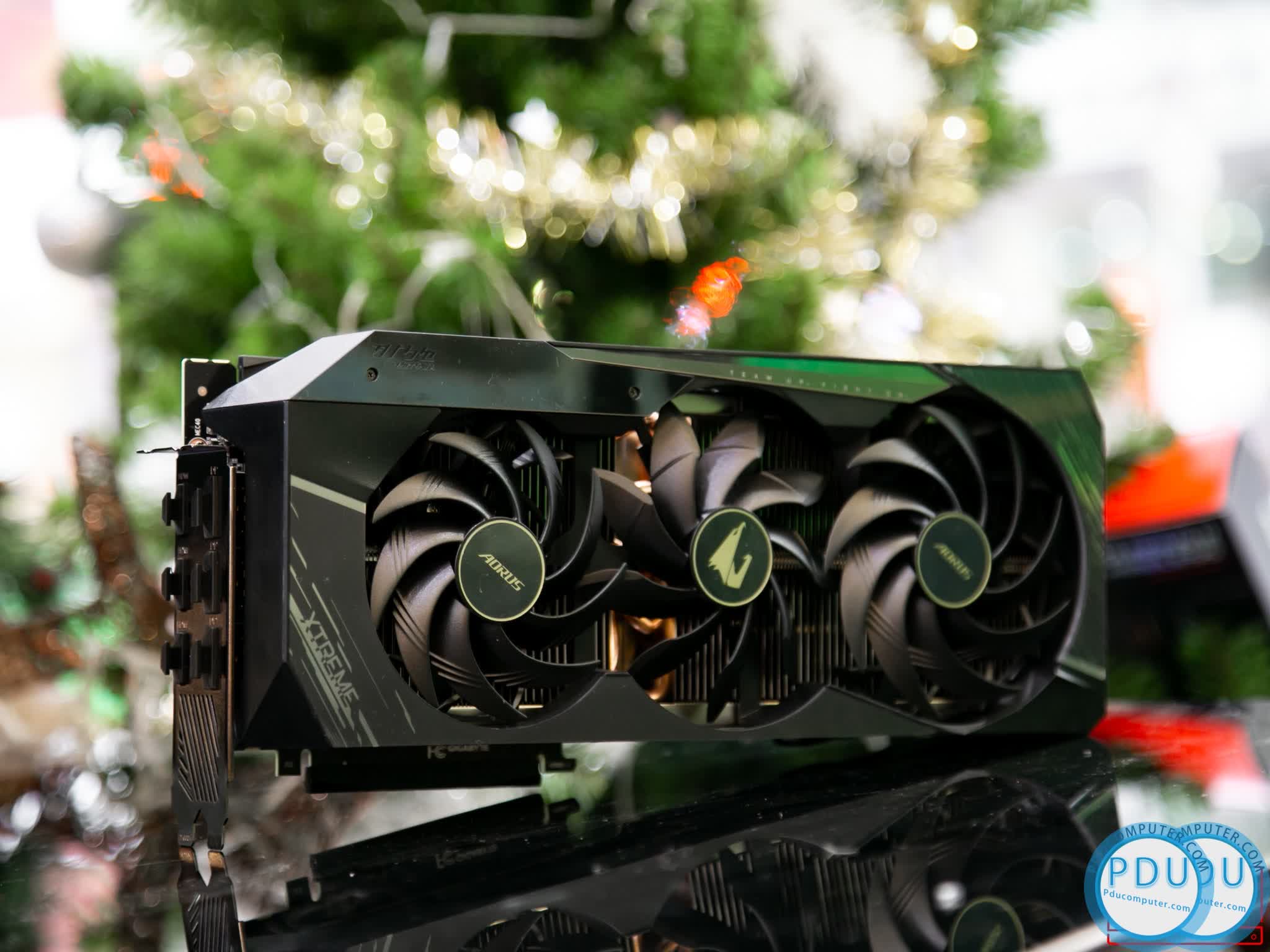 Card màn hình Gigabyte RTX 3090 AORUS XTREME-24GD