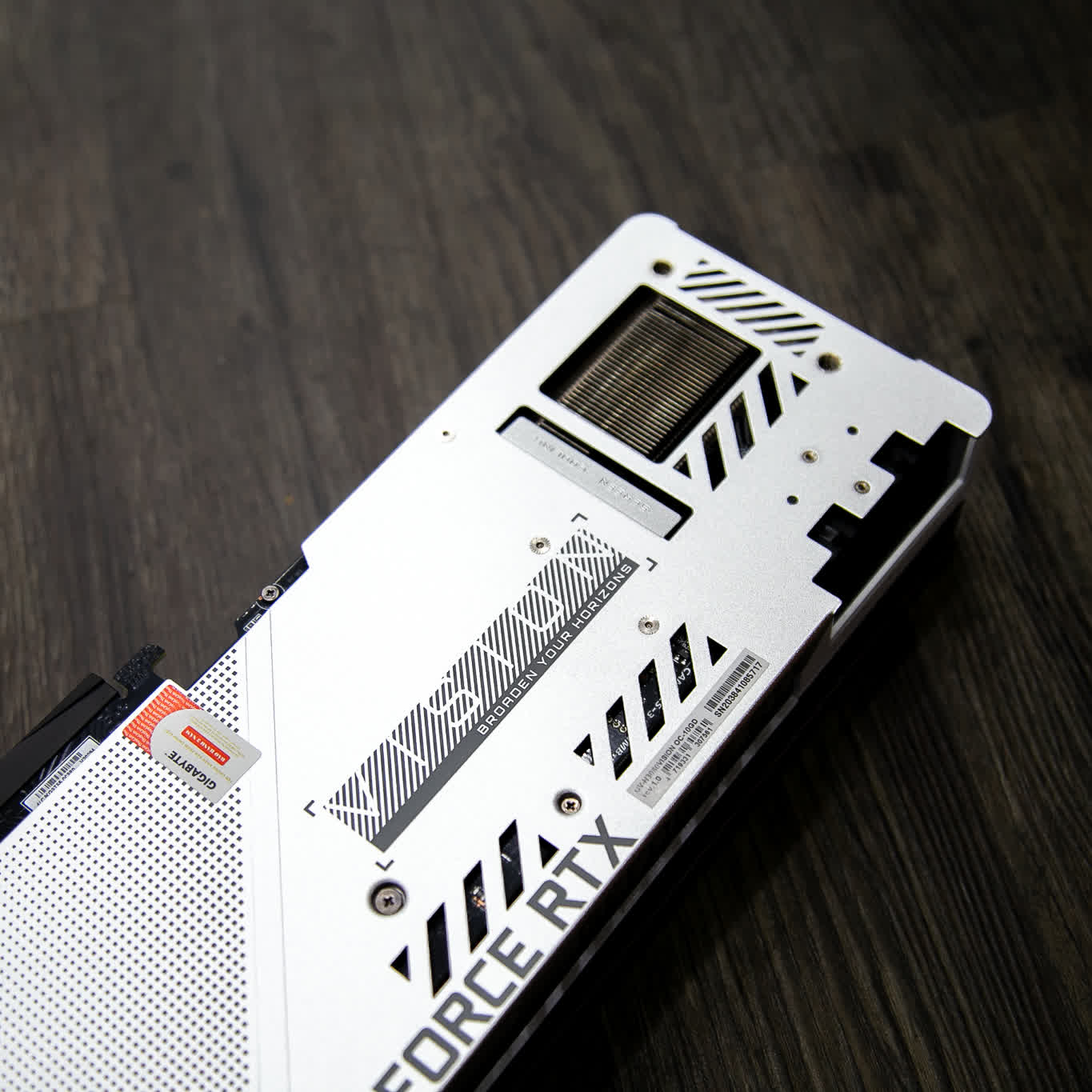 Card màn hình Gigabyte RTX 3090 VISION OC (24GB GDD6X, 384-bit, HDMI +DP, 2x8-pin)