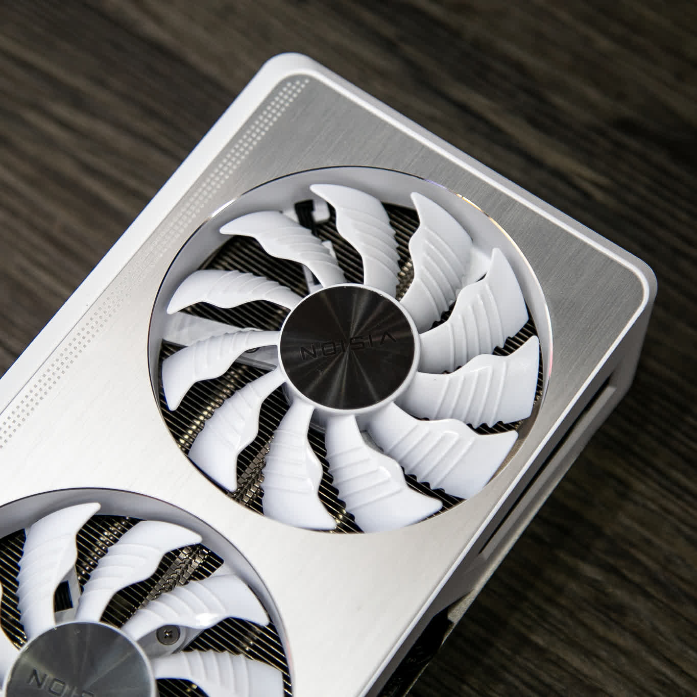 Card màn hình Gigabyte RTX 3090 VISION OC (24GB GDD6X, 384-bit, HDMI +DP, 2x8-pin)