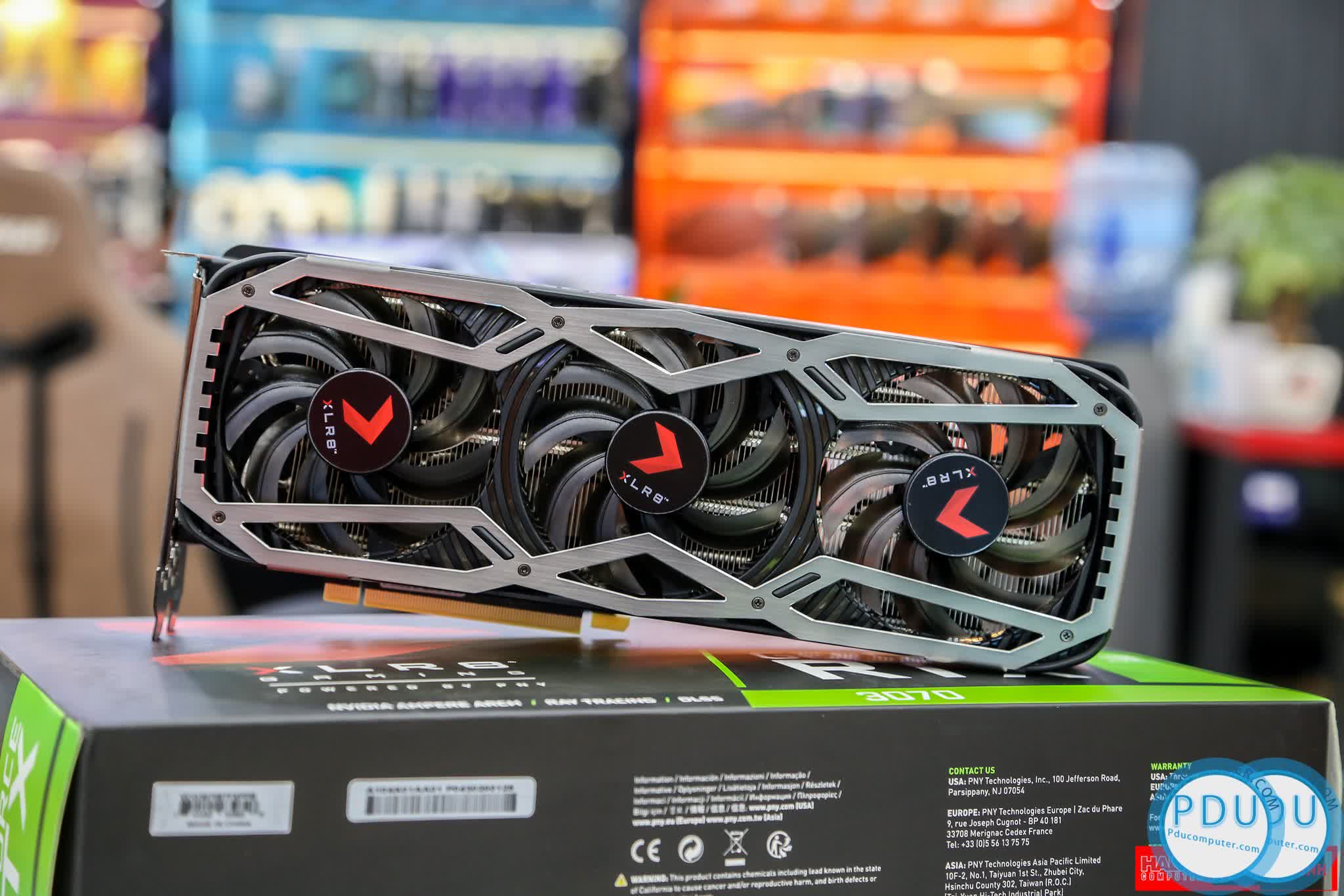 Card màn hình PNY RTX 3070 8GB REVEL EPIC-X RGB Triple Fan Edition (8GB GDDR6, 256-bit, HDMI+DP, 1x8-pin)