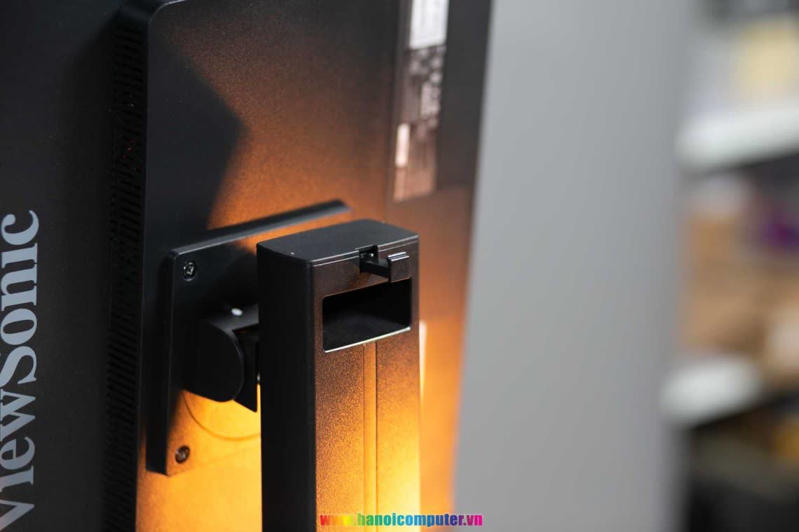 Màn hình Viewsonic XG2705-2K (27inch/QHD/IPS/144Hz/1ms/350nits/HDMI+DP+Audio/Freesync)