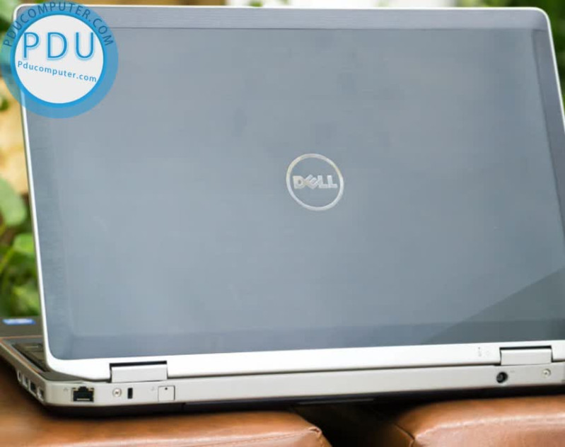 ngoài hình Dell Latitude E6520 i5 2520M | RAM 4 GB | HDD 250G | 15.6” HD | Card rời NVIDIA NVS 4200M