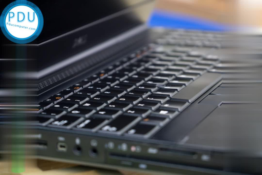 Nội quan Dell Precision M4700 Mobile Workstation i7 3820QM/3840QM | RAM 8 GB | SSD 256GB | 15.6″ Full HD | VGA K2000M